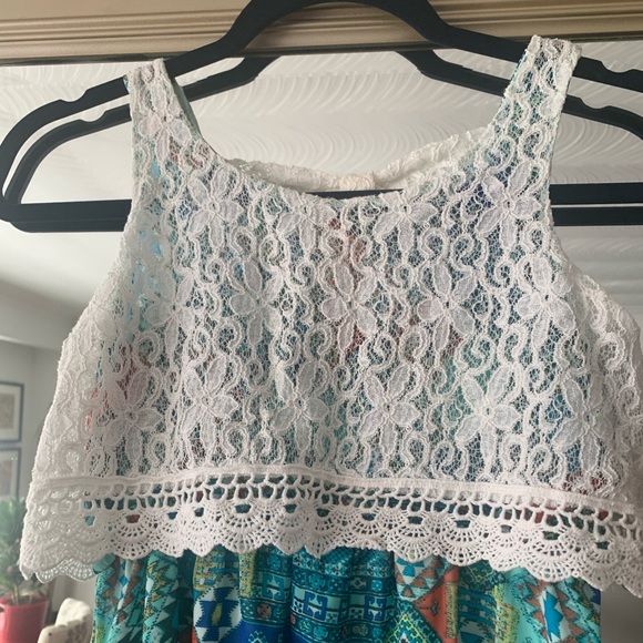 HI-LO DRESS WITH LACE TOP - Picture 2 of 9